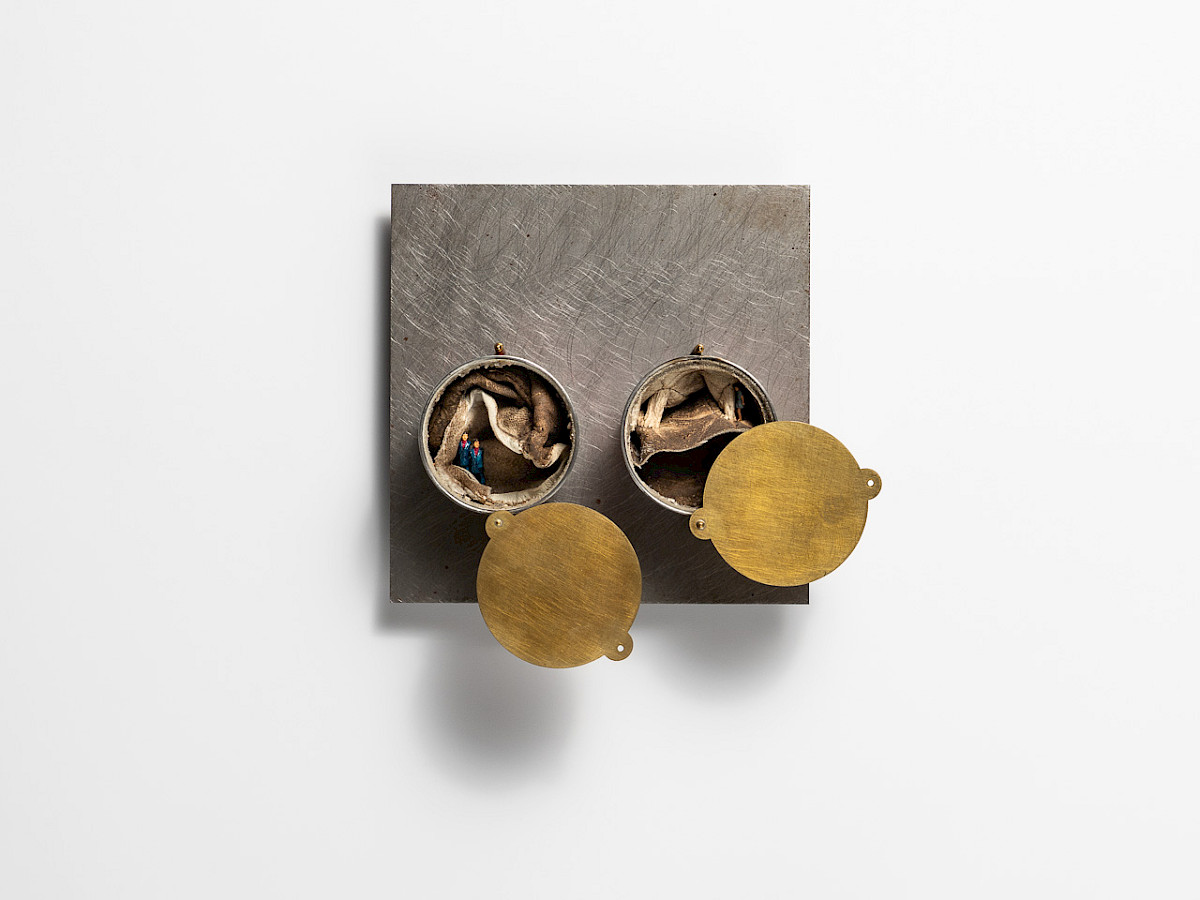 Wall objekt with hand painted H0 figures, tomato paste tin, iron, brass, various materials
